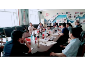 標(biāo)題：王振華董事長一行赴通遼市、赤峰市調(diào)研牧區(qū)現(xiàn)代化
瀏覽次數(shù)：1384
發(fā)表時間：2021-07-23