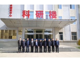 標(biāo)題：賽罕區(qū)政協(xié)黨組書記、主席焦瑞河一行調(diào)研呼和浩特分院
瀏覽次數(shù)：1223
發(fā)表時(shí)間：2023-11-02
